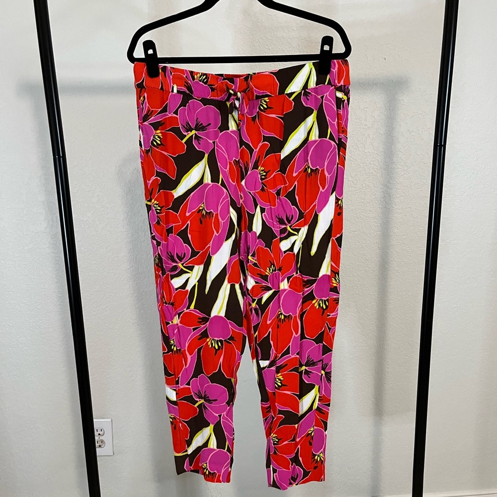 Kate Spade - Size 10 - Flower Print